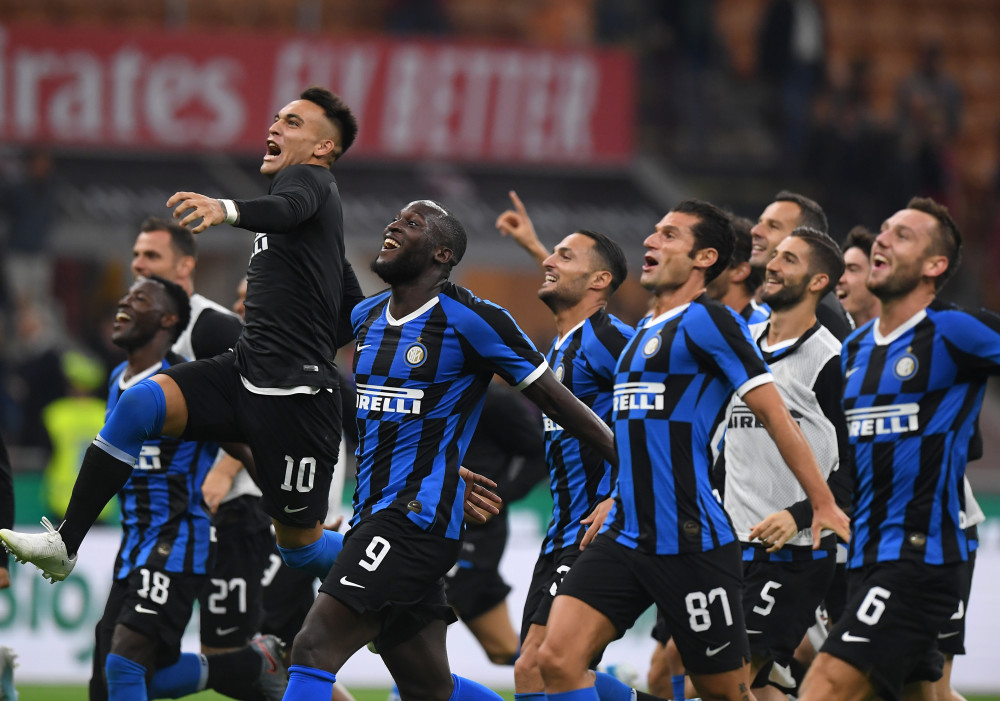 苏媒：泰州一所中学将“苏超”解说金句设为了课间铃声（江苏媒体：泰州某中学把“苏超”解说金句设为课间铃声）