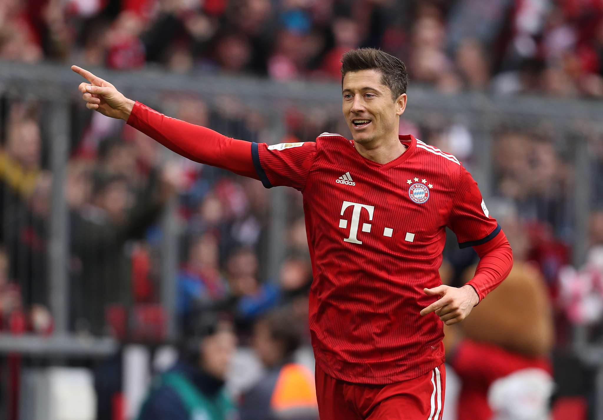 足球鞋如何选择适合自己的类型？（如何挑选最适合你的足球鞋？）