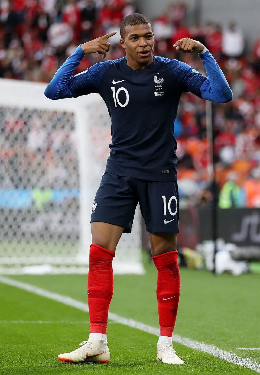 萨基：孔蒂和加斯佩里尼是意甲最好的教练，我非常欣赏他们（萨基：孔蒂与加斯佩里尼堪称意甲顶级主帅，我对他们深表欣赏）