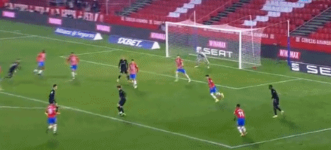 奥特加：梅西比以往时候更出色，他会确保明年世界杯时的状态（奥特加：梅西如今比过去更强，他会确保以最佳状态出战明年世界杯）