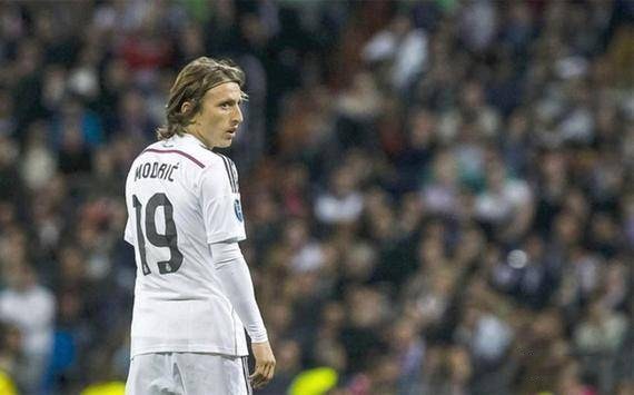 本赛季五大联赛场均积分前20：拜仁、巴萨、皇马、阿森纳前4（五大联赛本季场均积分前20榜：拜仁、巴萨、皇马、阿森纳包揽前四）