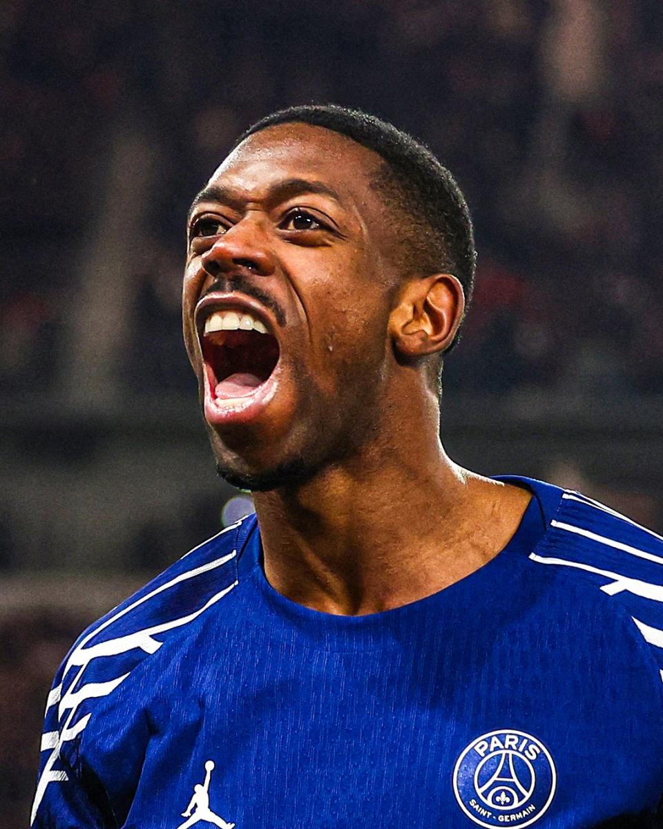 里程碑！兰德尔个人NBA生涯得分突破14000分大关（兰德尔生涯总得分破14000，职业里程碑达成）