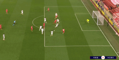 里夫斯：詹姆斯作为最伟大的球员，愿意为了正确选择牺牲自己（里夫斯：作为史上最伟大的球员，詹姆斯愿为正确选择牺牲自我）