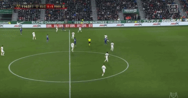 在科蜜们心中，2K4就是科比的签名鞋对吗？（在科比球迷眼里，2K4就等同于他的签名鞋吗？）