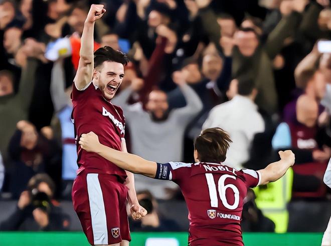 巴西队在阿森纳基地训练，安切洛蒂与阿尔特塔会面并合影（巴西队赴阿森纳基地训练，安切洛蒂与阿尔特塔相会合影）